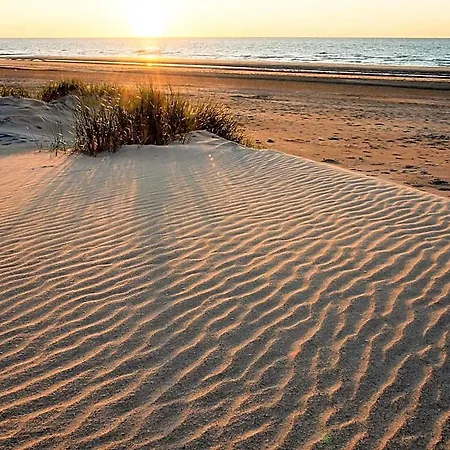 With 3 Bedrooms And Sea View Hotel Ostend