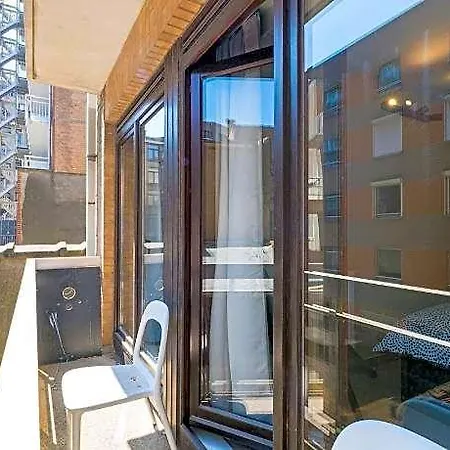 With 3 Bedrooms And Sea View *