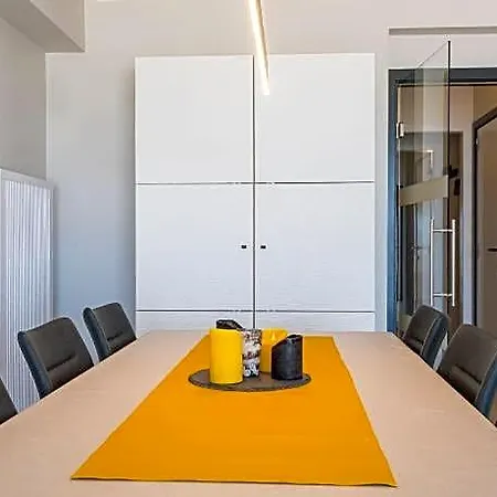 With 3 Bedrooms And Sea View 3*