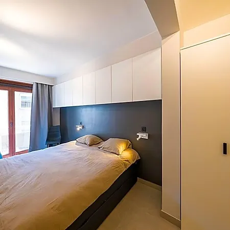 With 3 Bedrooms And Sea View Hotel Ostend