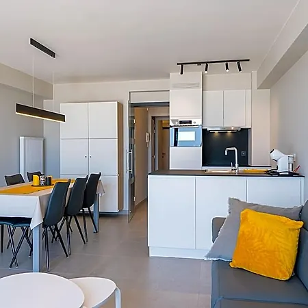 With 3 Bedrooms And Sea View Ostend