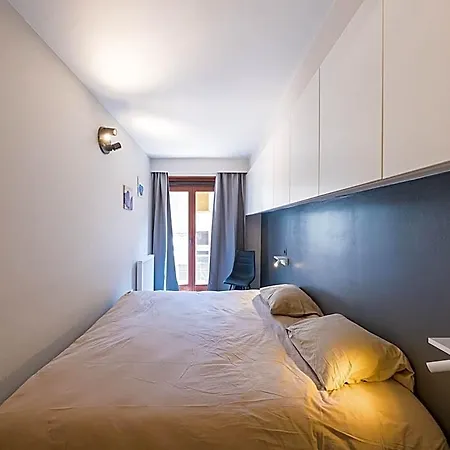 Hotel With 3 Bedrooms And Sea View