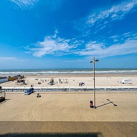 With 3 Bedrooms And Sea View Ostend