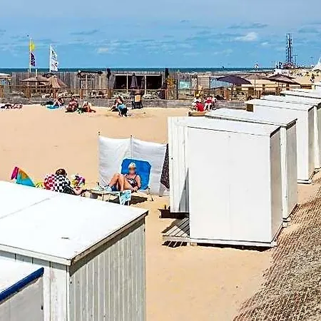 With 3 Bedrooms And Sea View Hotel